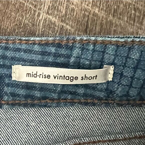 Wrangler Mid-Rise Vintage Short- Size 12 - Picture 9 of 9